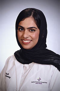 Zara Khan, MD